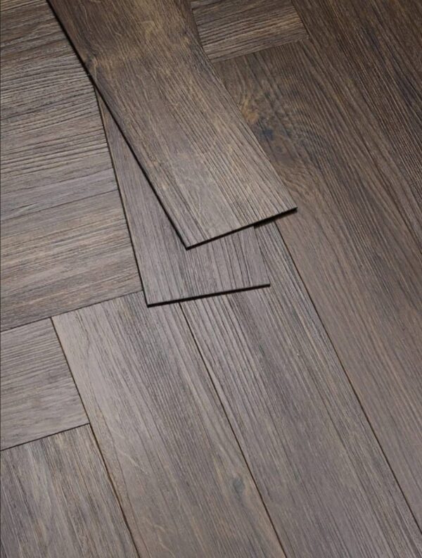 Herringbone flooring - Image 6
